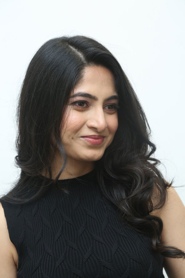 kushee-ravi-stills-3-10.jpg