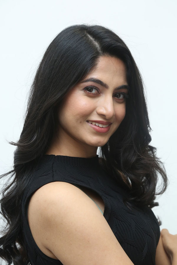 kushee-ravi-stills-3-18.jpg