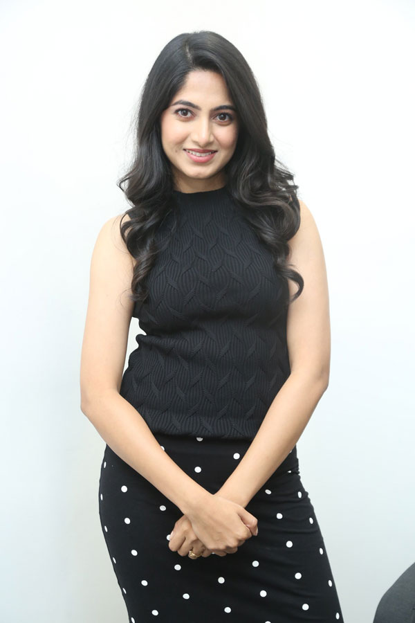 kushee-ravi-stills-3-2.jpg