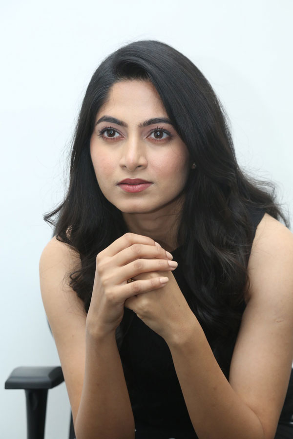 kushee-ravi-stills-3-23.jpg