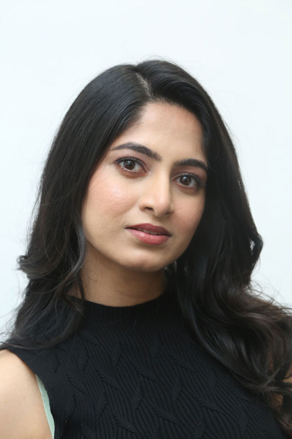 kushee-ravi-stills-3-7.jpg