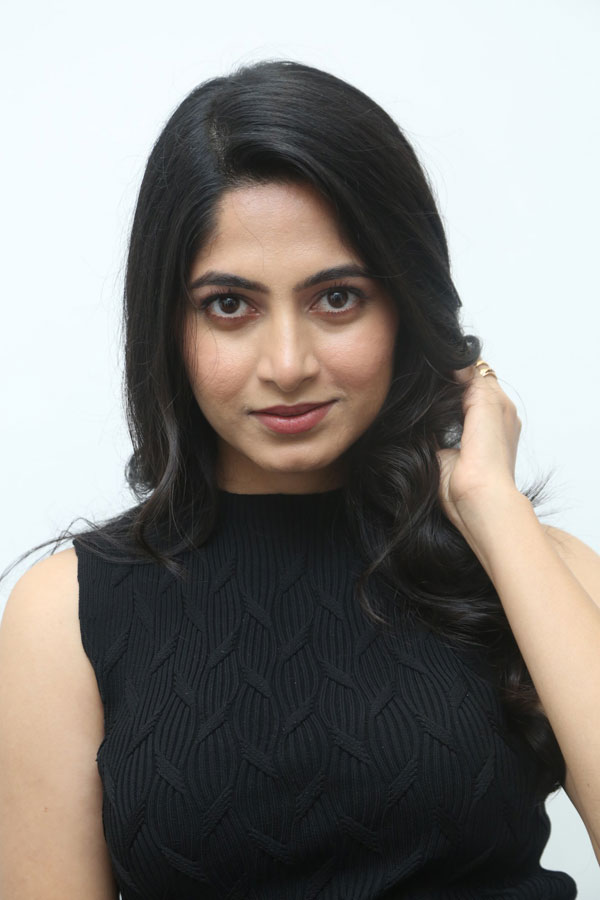 kushee-ravi-stills-3-9.jpg