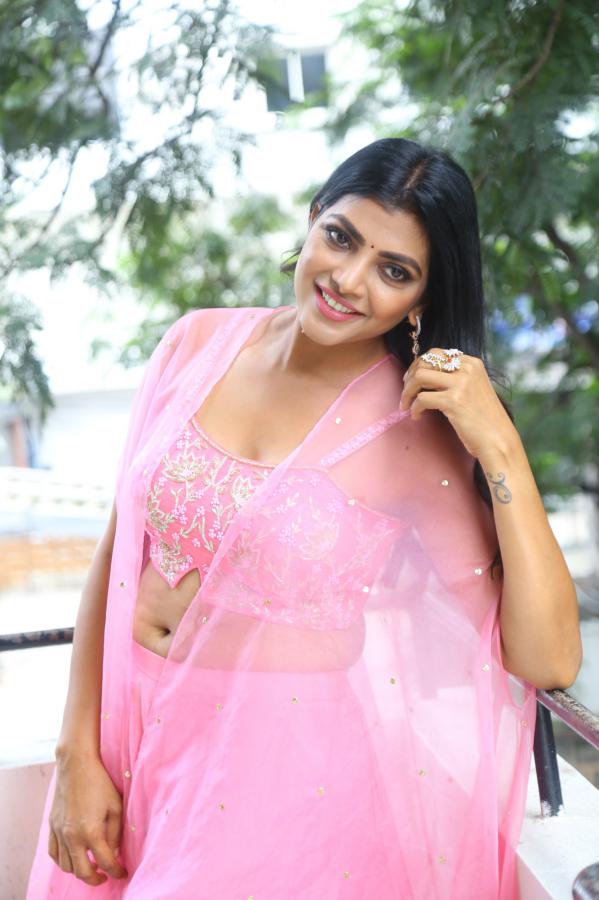 lahari-stills-10.jpg