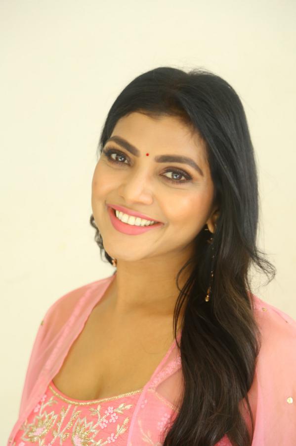 lahari-stills-19.jpg