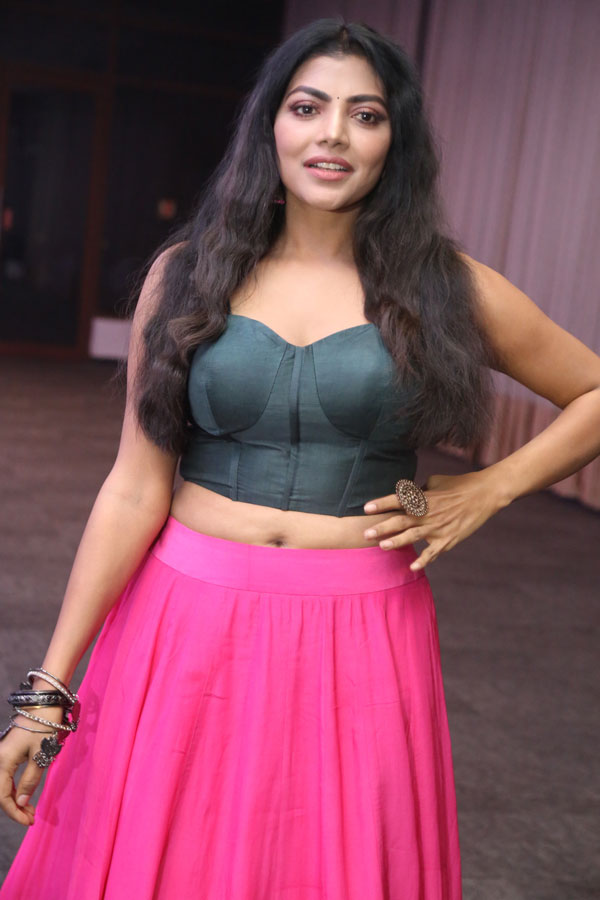 lahari-stills-2-23.jpg