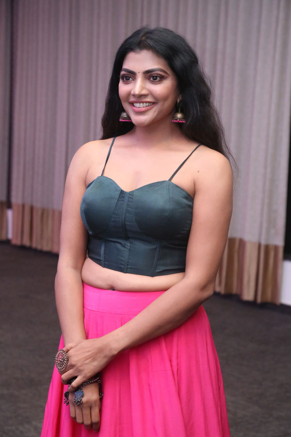 lahari-stills-2-27.jpg