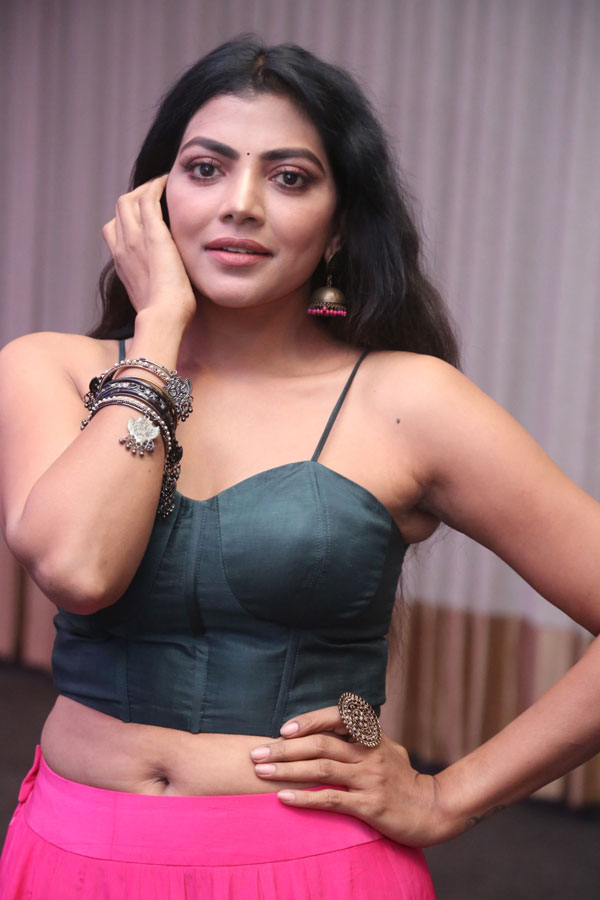 lahari-stills-2-29.jpg