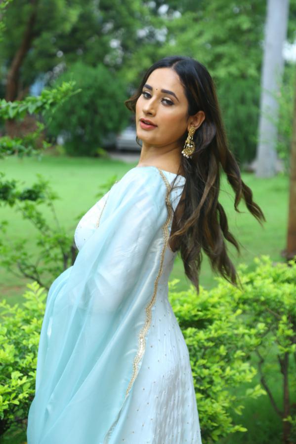 lalitha-stills-14.jpg