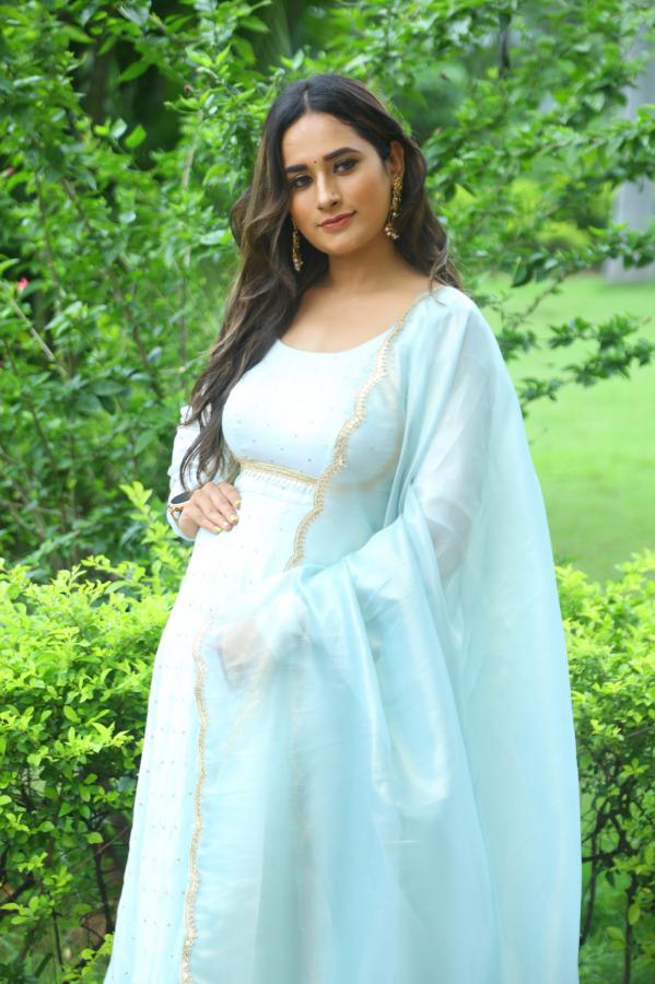 lalitha-stills-2.jpg