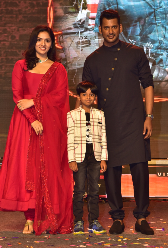 laththi-teaser-launch-3.jpg