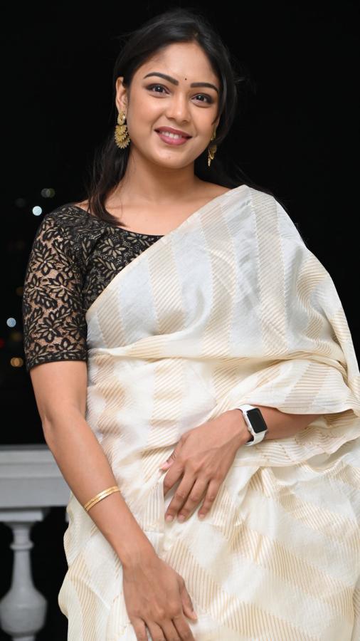 lavanya-sahukara-stills-2.jpg