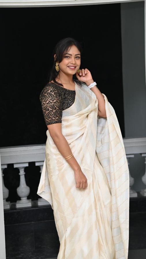 lavanya-sahukara-stills-9.jpg