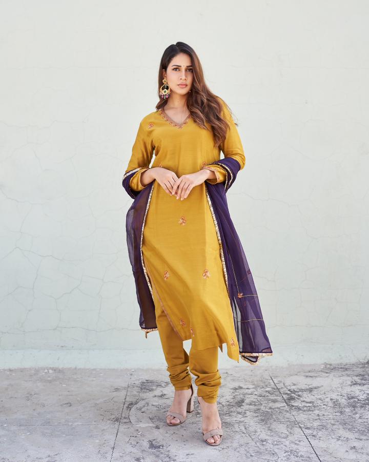 lavanya-tripathi-new-stills-5.jpg