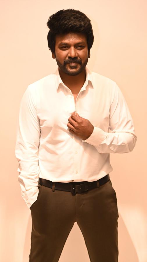 lawrance-stills-2-5.jpg