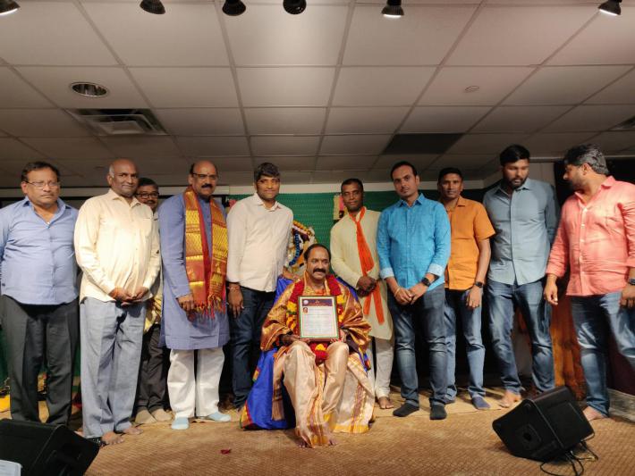 lv-gangadhara-sastry-gita-pravachanam-in-frisco-4.jpg