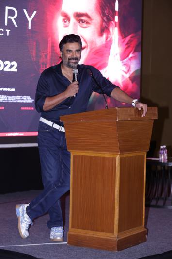madhavan-stills-4.jpg
