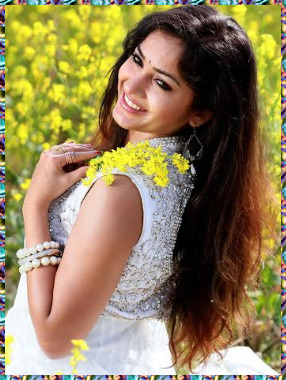 madhavi3.jpg