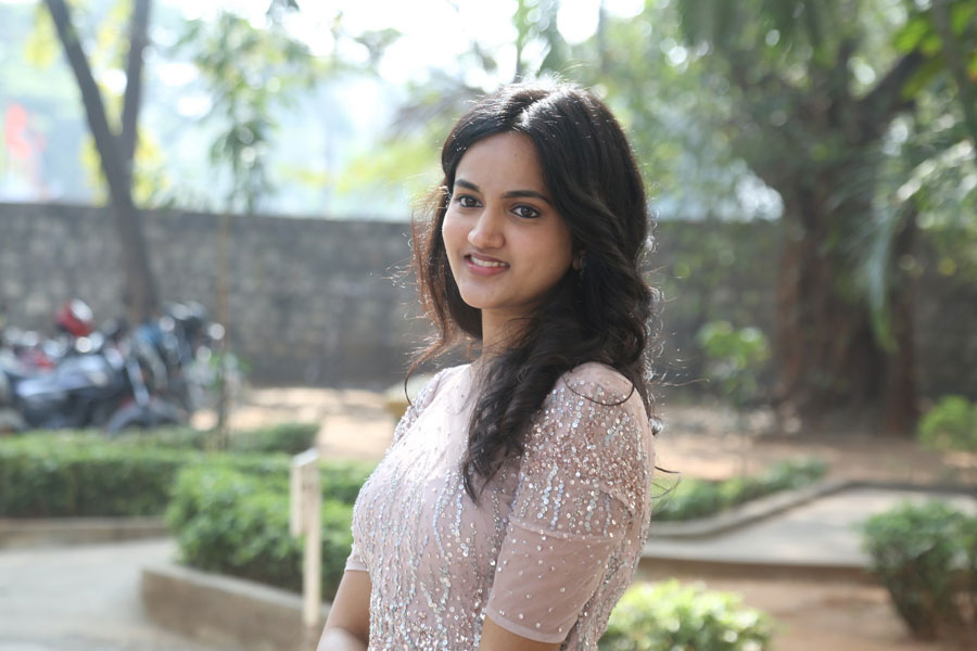 madhu-priya-stills-13.jpg