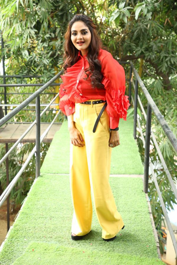 madhubala-stills-4.jpg