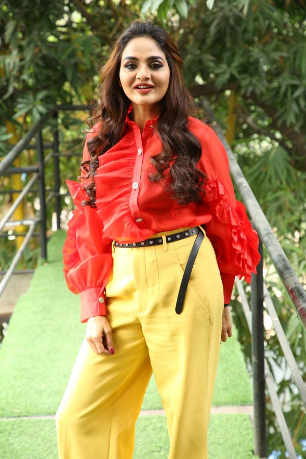 madhubala-stills-9.jpg