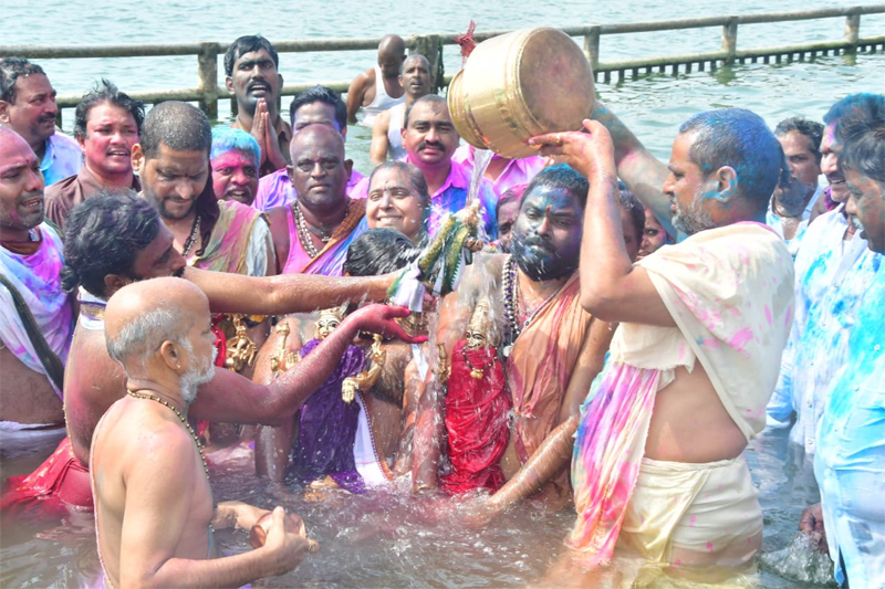 maha-poornahuti-program-in-durga-temple-2.jpg