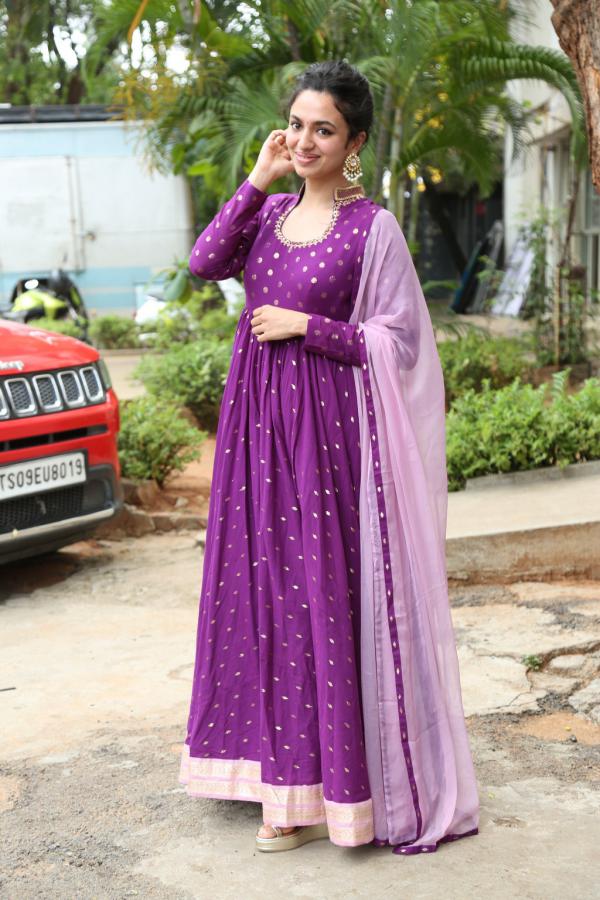 malavika-nair-stills-3-13.jpg