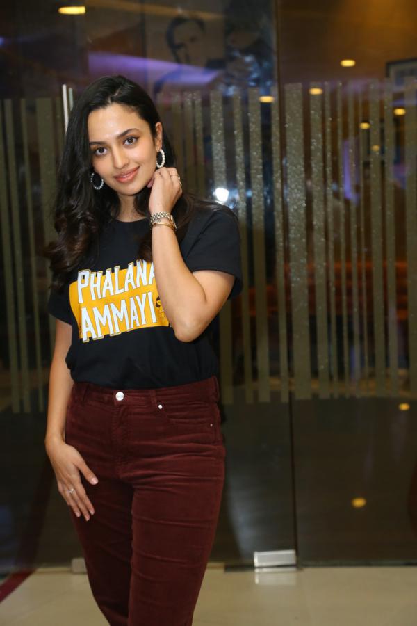 malavika-nair-stills-3.jpg