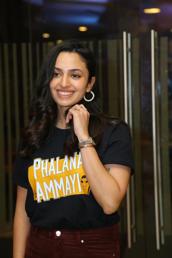 malavika-nair-stills-6.jpg