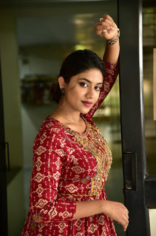 malavika-satheesan-stills-2.jpg