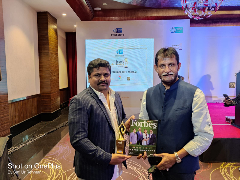 mallikarjun-kurra-received-forbes-india-iconic-award-2.jpg