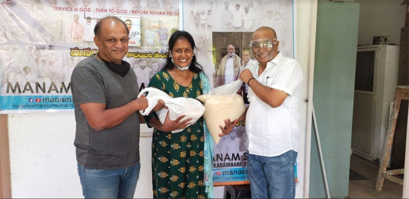 manam-saitam-charity-help-to-junior-artists-2.jpg