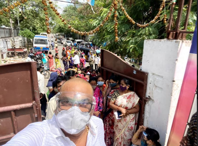 manam-saitam-charity-help-to-junior-artists-3.jpg