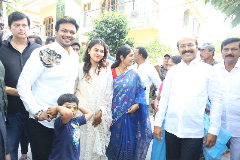 manchu-manoj-bhuma-mounika-reddy-at-kurnool-6.jpg