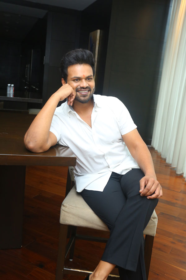 manchu-manoj-stills-11.jpg