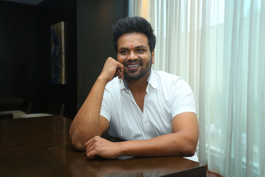 manchu-manoj-stills-4.jpg