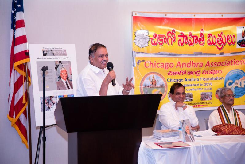mandali-buddha-prasad-released-the-book-alolalantarala-3.jpg