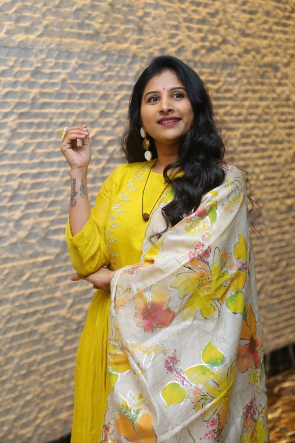 mangli-stills-10.jpg