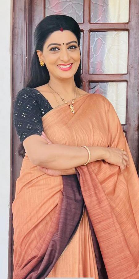 manichandana-latest-stills-11.jpg