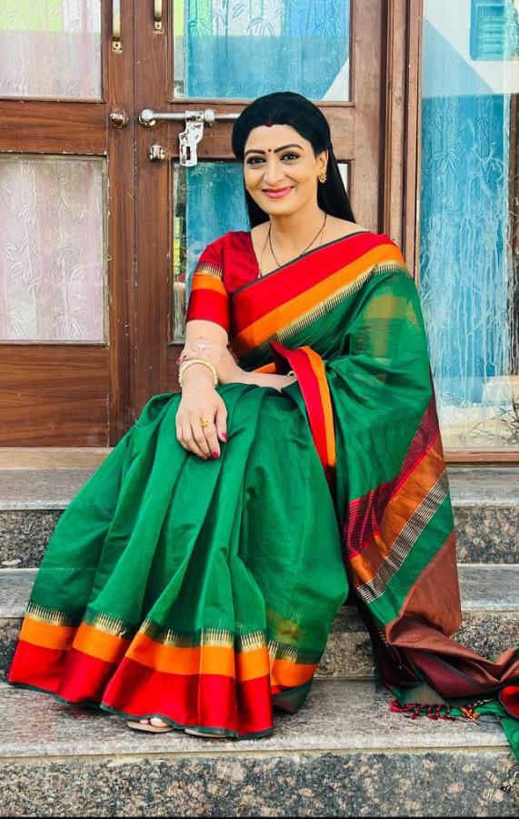 manichandana-latest-stills-6.jpg