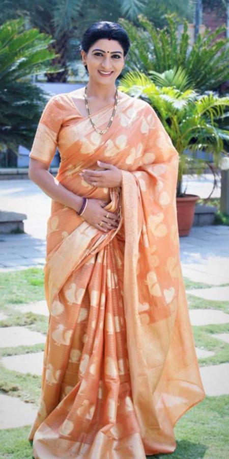 manichandana-latest-stills-9.jpg
