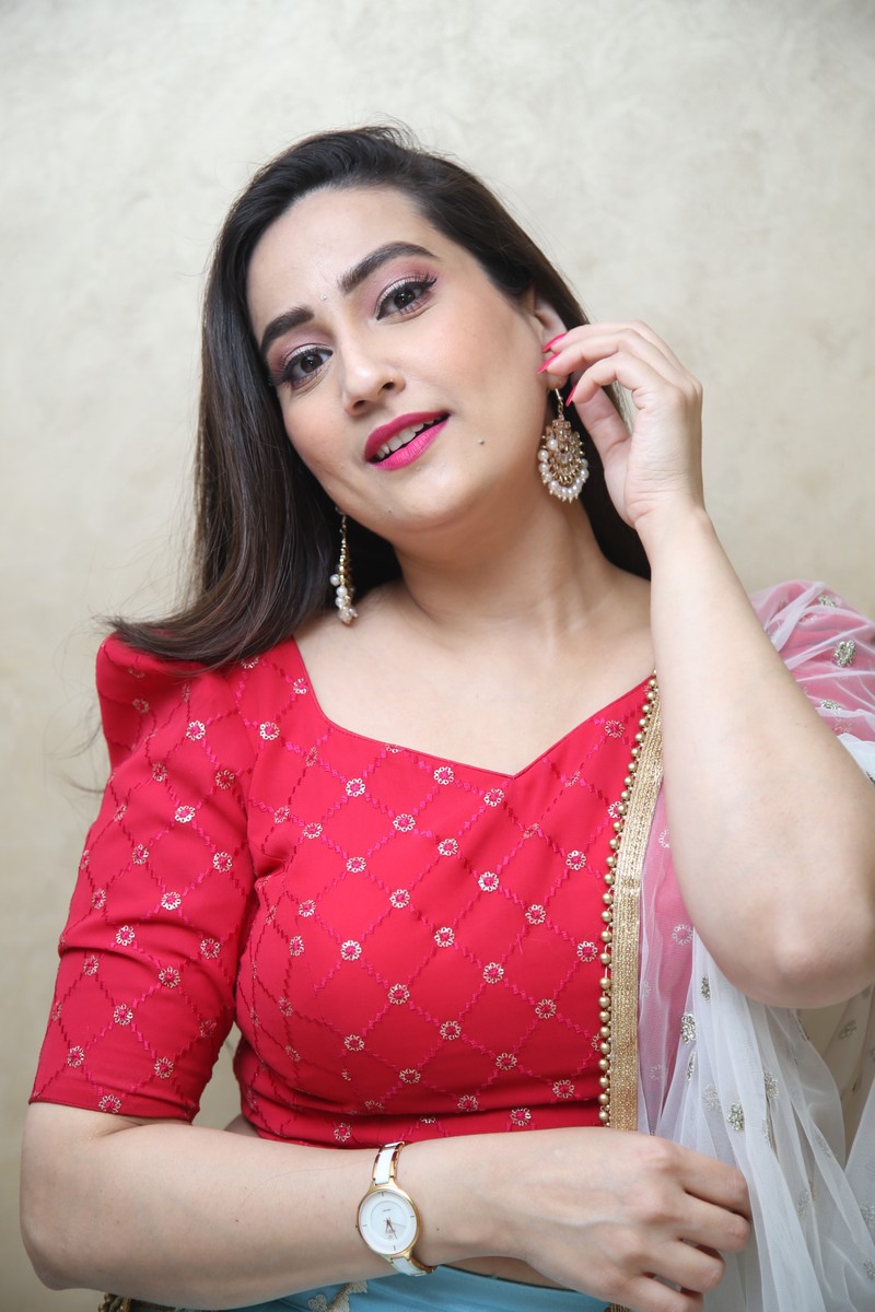 manjusha-stills-10.jpg