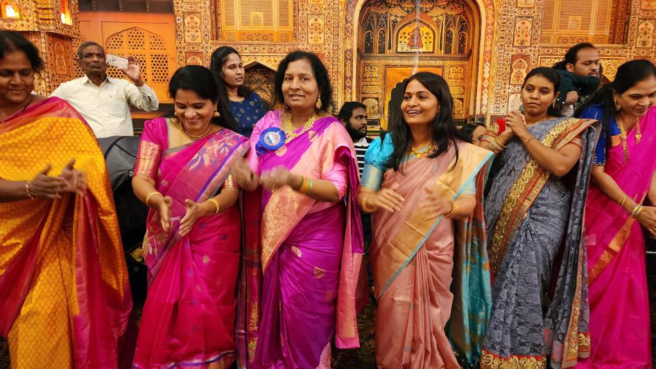 mata-bathukamma-celebrations-in-new-jersey-10.jpg