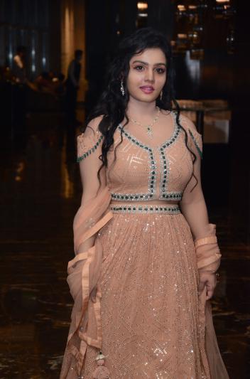 maya-preethi-stills-3.jpg