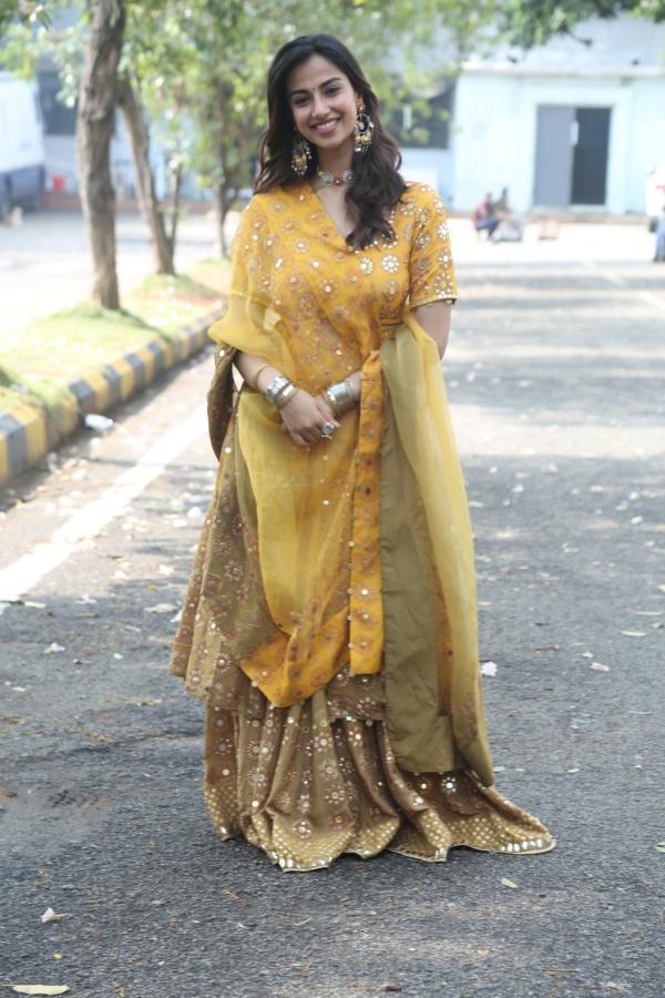 meenakshi-chowdary-stills-10.jpg