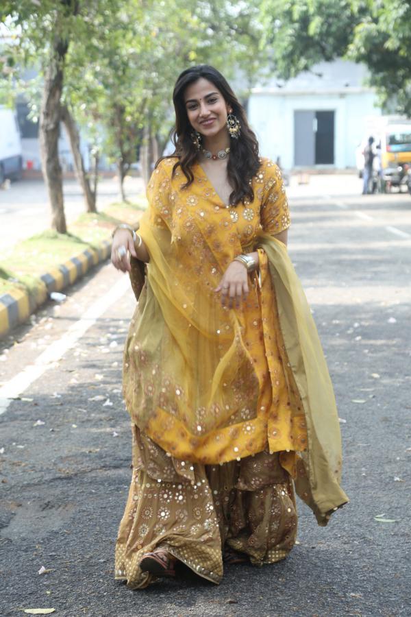 meenakshi-chowdary-stills-11.jpg