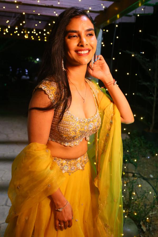 meenakshi-goswami-stills-2-13.jpg