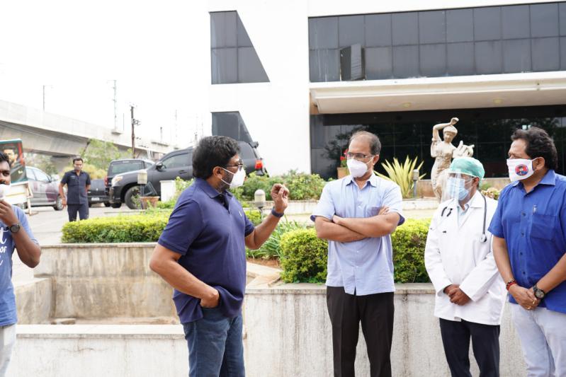 megastar-chiranjeevi-oxygen-bank-opening-7.jpg