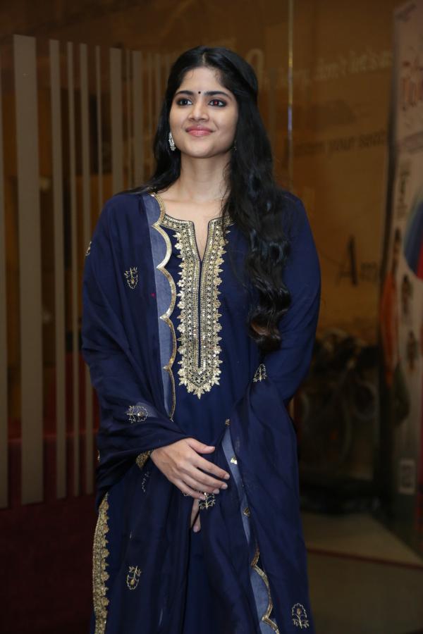 megha-akash-stills-14.jpg