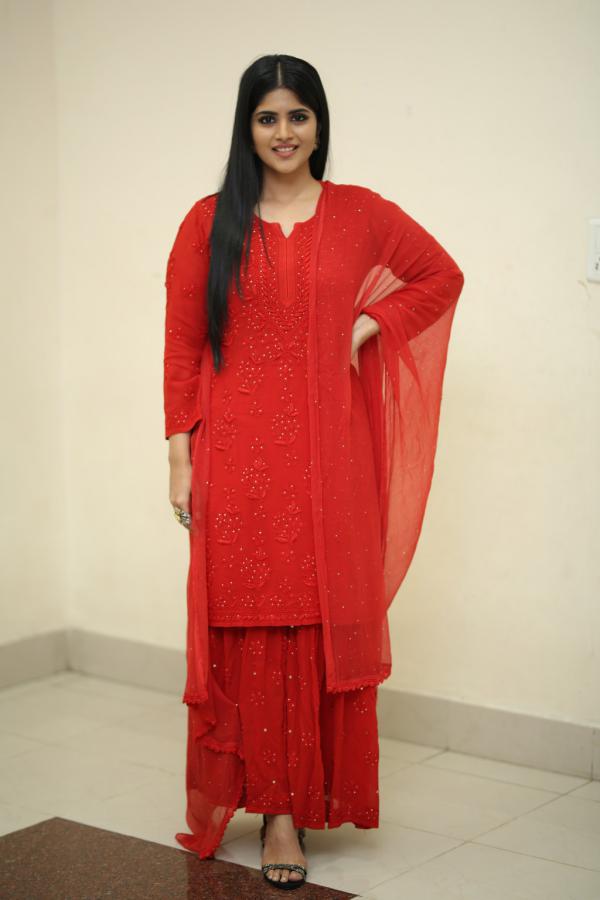 megha-akash-stills-2-14.jpg