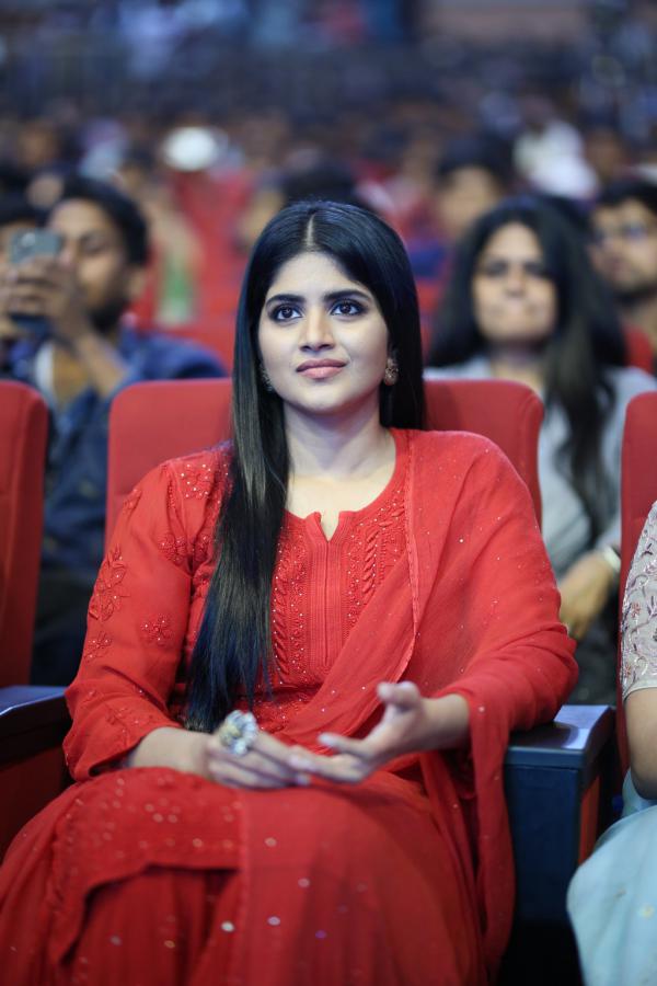 megha-akash-stills-2-2.jpg